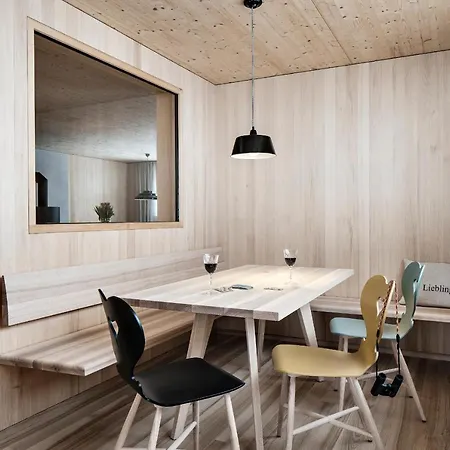 Halwina Hideaway